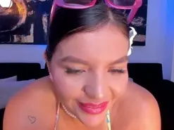 Amateur Adult Webcam of ValeriaRoldan