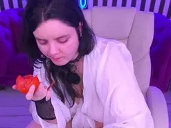 Amateur Live Sex Cam of LittleShyy