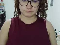Amateur Nude Webcam of Curly_greeneyed