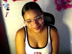 Amateur Adult Video Chat of chleo_rosse