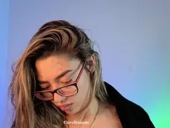 Amateur Free Live Porn of carol_blonde