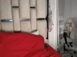 Amateur Live Sex of chelaqueen_
