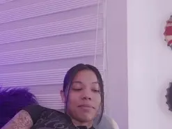 Amateur Adult Webcams of MadelynRose