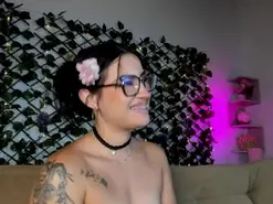 Amateur Adult Webcam of melody_cute