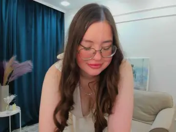 Bongacams Live Sex of HoneyGlow