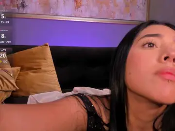 Bongacams Watch Live Sex Cams of ScarlettBlaze