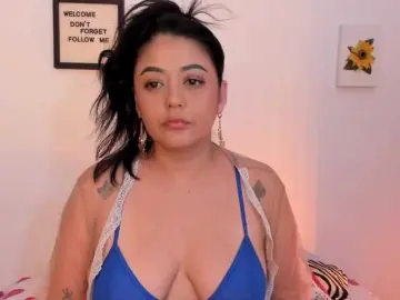 Bongacams Sex Chat of Lauratoro