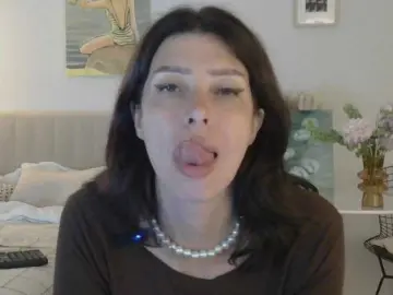 Bongacams Free Porn Cam of RoxySkyBlue
