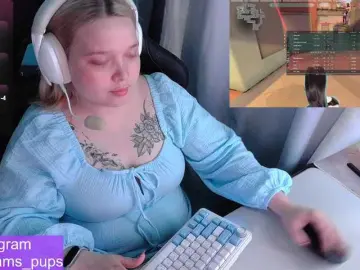 Bongacams Nude Webcam of AlinaAdams