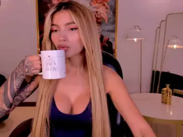Bongacams Watch Live Sex Cams of LexieWayne