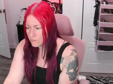 Bongacams Free Porn Cam of gennyrock