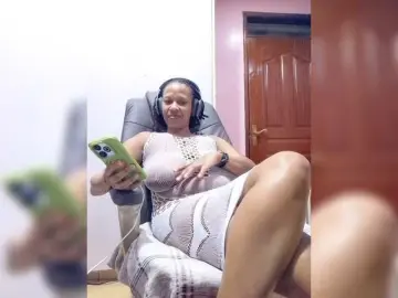 Bongacams Best live sex cam show of CandyLove