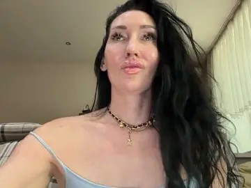 Bongacams Free Live Porn of KorolevaQween000