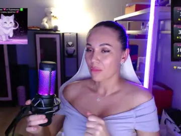 Bongacams Private Sex Chat of QWEENII