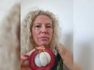 Bongacams Best live sex cam show of MoonKitten