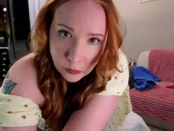 Bongacams Live Sex Cam of ScarletCarnally