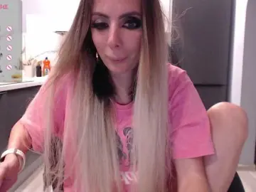 Bongacams Best live sex cam show of blondalina