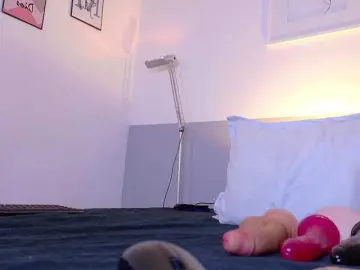 Bongacams Sex Chat of cutepetitee