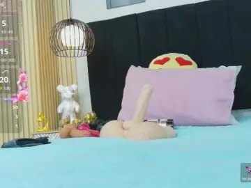 Bongacams Live Sex Cam of cutepetitee