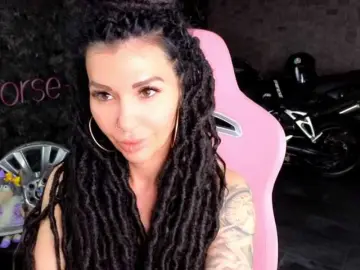 Bongacams Live Sex Cam of -BABAYAGA-