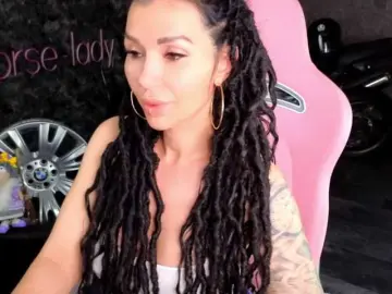 Bongacams Free Live Porn of -BABAYAGA-