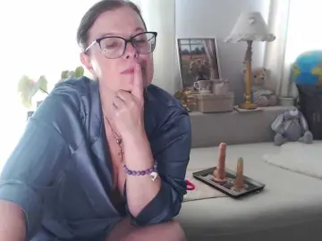 Bongacams Free Porn Cam of HelenBerg