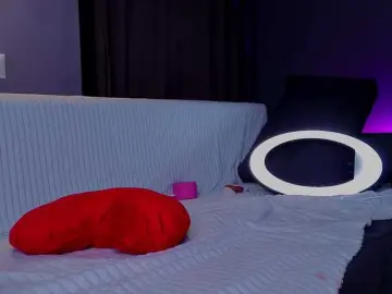 Bongacams Watch Live Sex Cams of NicoleHampton