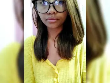 Bongacams Sex Cam of Faourymym