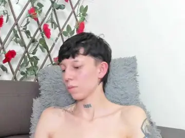 Bongacams Watch Live Sex Cams of LiamBrown09