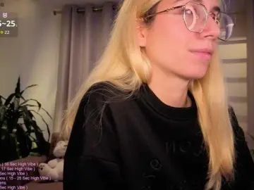 Bongacams Live Sex Cam of LittleSammy