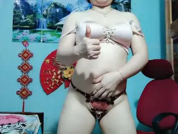 Bongacams Sex Cam of Linhanhsex2k