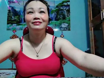 Bongacams Sex Cam of Linhanhsex2k