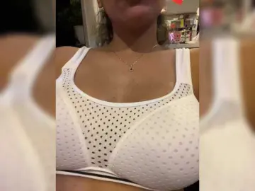 Bongacams Adult Webcams of EmilyLeah