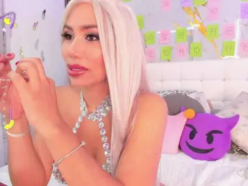 Bongacams Best live sex cam show of EmilyLeah