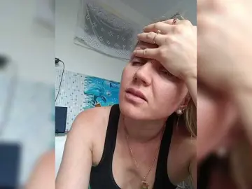 Bongacams Free Live Porn of Alenushka888