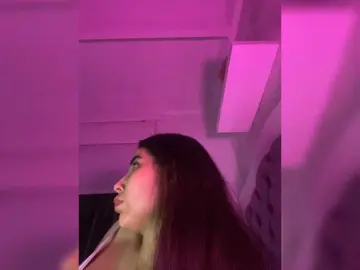 Bongacams Live Sex Cam of SallyeLeins