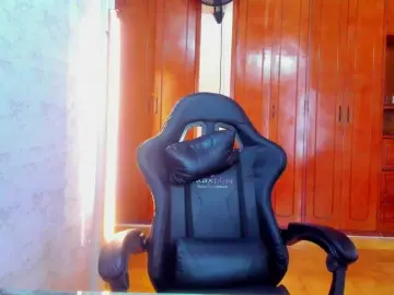 Bongacams Free Porn Cam of LucySkinny