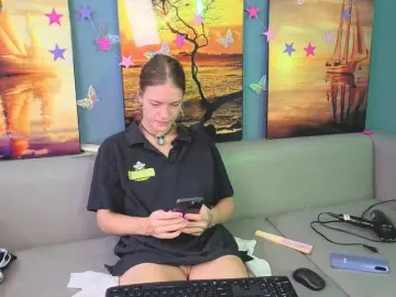 Bongacams Nude Webcam of BrILLianteBarb