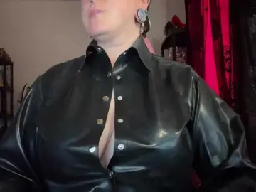 Bongacams Live Sex of NylonQueen