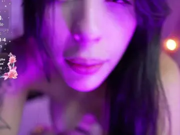 Bongacams Free Live Porn of youngmommy