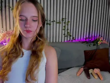 Bongacams Live Sex Cam of Casey-Sweeet