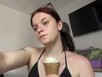 Bongacams Adult Video Chat of GeneviveRozman