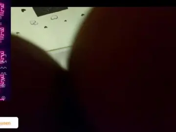 Bongacams Watch Live Sex Cams of AvlieNoir