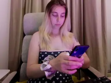 Bongacams Live Sex Cam of alissonone