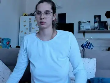 Bongacams Live Sex Cam of Girlalonehome