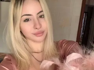 Bella-crazyy