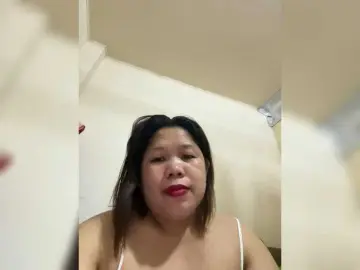 Bongacams Live Sex Cam of ChubbyBabe31
