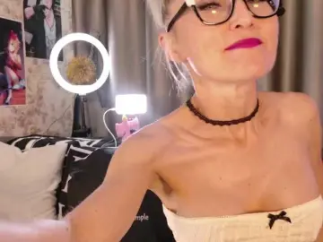 Bongacams Watch Live Sex Cams of Milforja