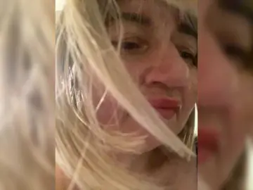 Bongacams Live Sex Cam of SVETIKBOMBOCHKA