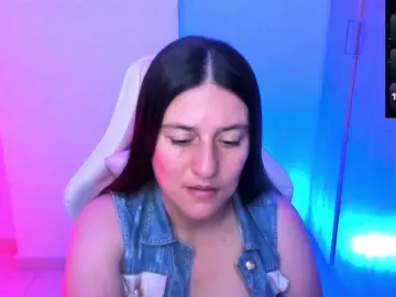 Bongacams Watch Live Sex Cams of Saskyaajohnson